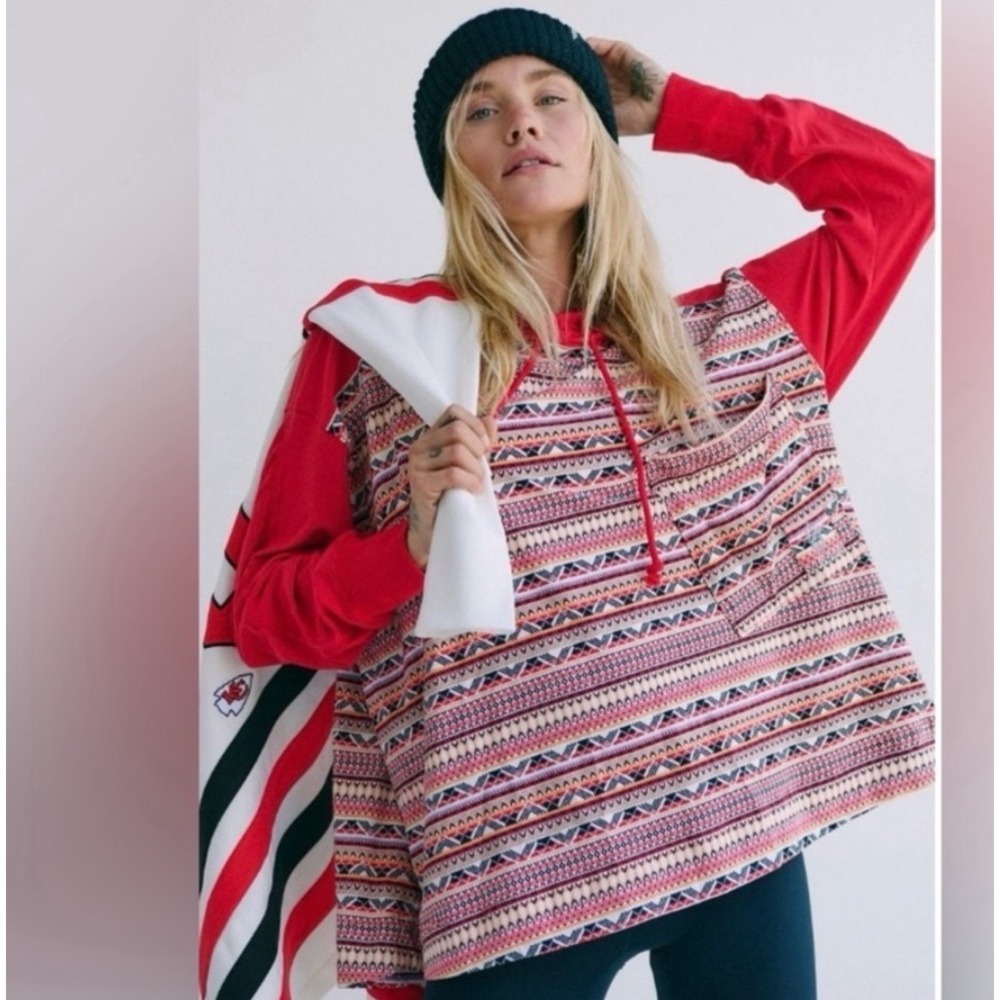 NWT FREE PEOPLE | FP Movement‎ Hot Shot Printed Hooded Layer in Nordic Knit XS